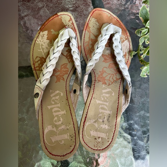 Replay | white braided leather heeled flip flop sandals | size 6.5 - Picture 2 of 7